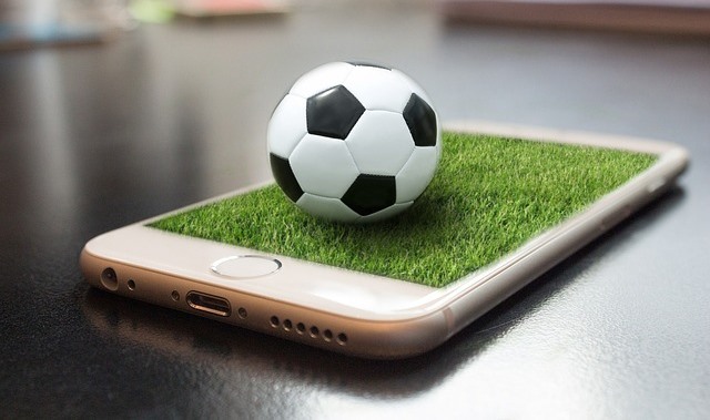iPhone football - Apps to Follow Football